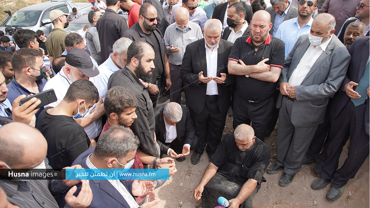 اسماعيل هنية وخالد مشعل في جنازة الناطق السابق باسم حماس ابراهيم غوشة | Husna Images