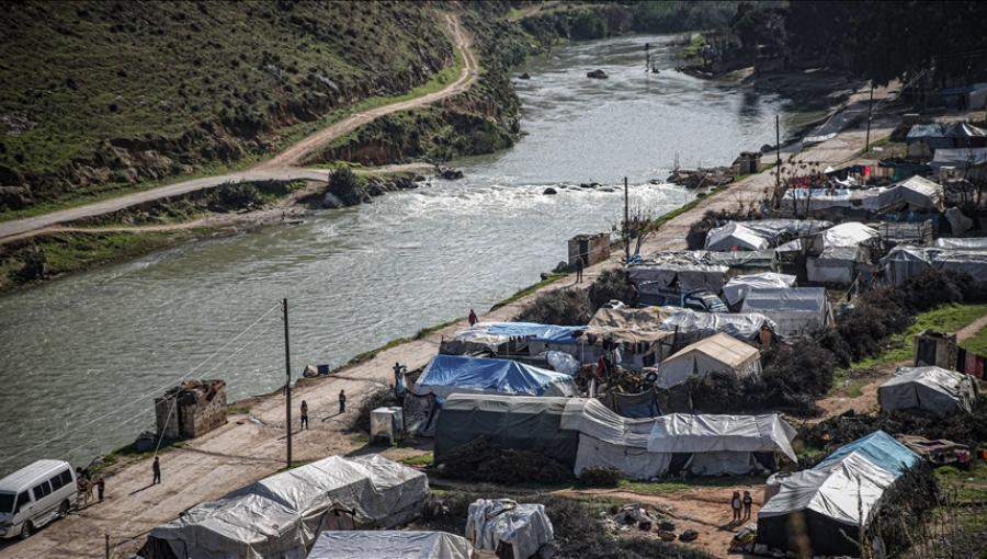 نازحين لاجئين سوريين ادلب