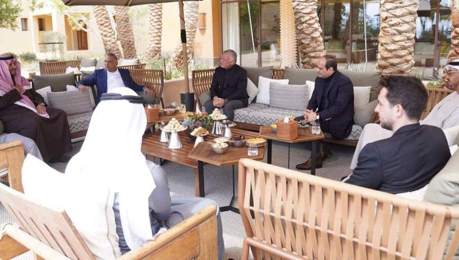 الكاظمي وبن زايد وعبد الله الثاني والسيسي، العقبة جنوبي الأردن، 25 آذار/مارس 2022 (تلفزيون المملكة)