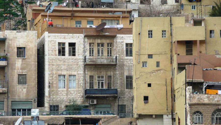 صورة لأبنية قديمة في عمان