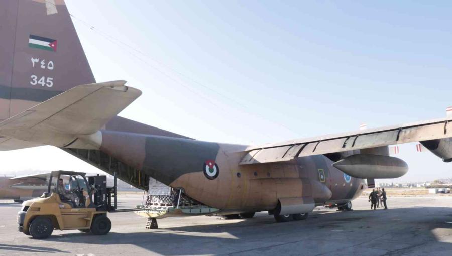 طائرة مساعدات أردنية أرسلت إلى غزة سابقا