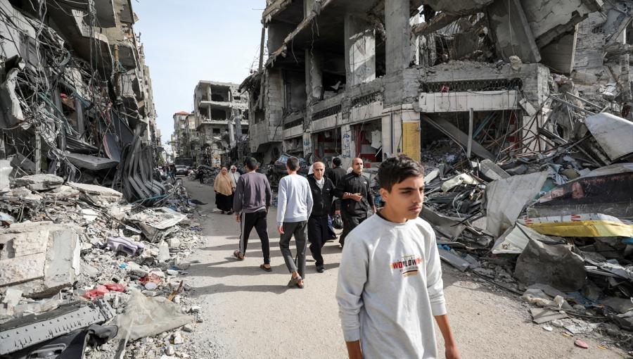 غزيون بين دمار كبير خلفه العدوان على غزة