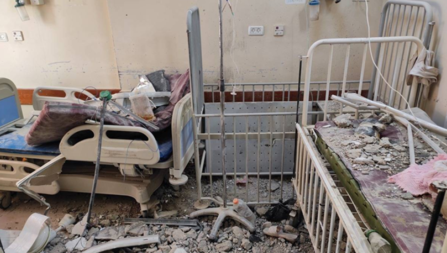 آثار الدمار الذي خلفه العدوان الإسرائيلي على مستشفى كمال عدوان - بيت لاهيا 17 تشرين الثاني 2023 | المصدر: الأناضول