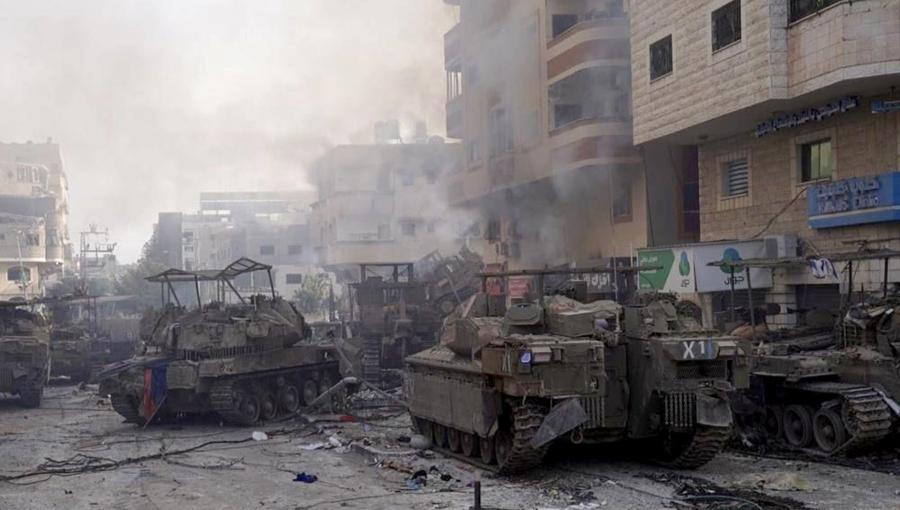 دبابات مدمرة للاحتلال في غزة