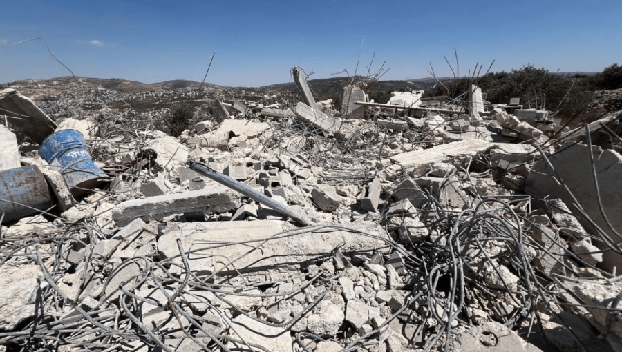 جيش الاحتلال يهدم منزلا ومنشأة في قرية يتما جنوب نابلس جيش الاحتلال يهدم منزلا ومنشأة في قرية يتما جنوب نابلس 3/7/2024 | المصدر: فلسطين بوست