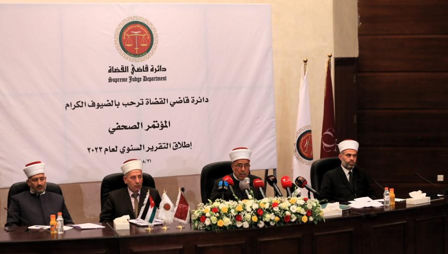 قاضي القضاة عبد الحافظ الربطة خلال مؤتمر صحفي لإعلان مؤشرات أعمال المحاكم الشرعية 31/8/2024 | المصدر: دائرة قاضي القضاة