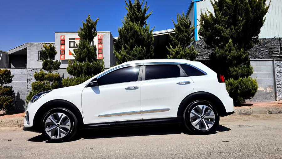 سيارة كهربائية سيارة كهربائية