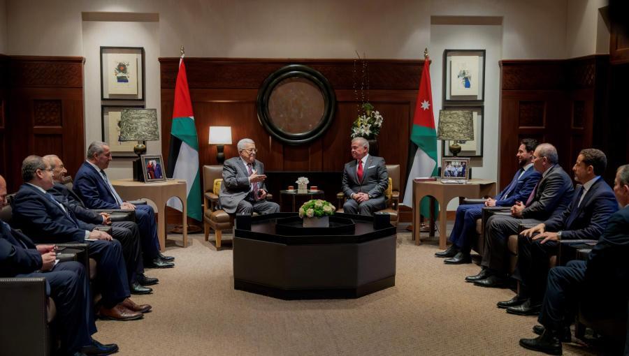الملك عبد الله الثاني خلال مباحثات مع الرئيس الفلسطيني محمود عباس - عمّان 5/2/2025 | المصدر: الديوان الملكي الهاشمي