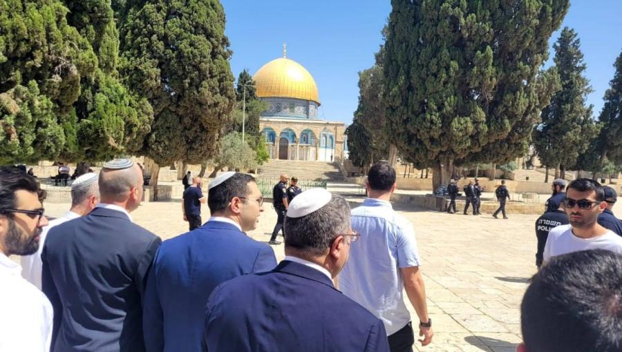 إيتمار بن غفير خلال اقتحام المسجد الأقصى المبارك إيتمار بن غفير خلال اقتحام المسجد الأقصى المبارك 26/5/2025