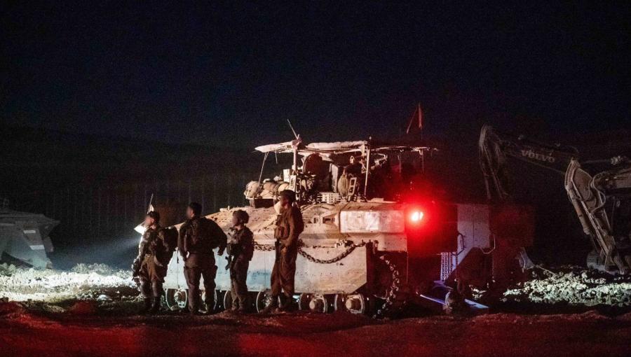 دبابة لجيش الاحتلال في قطاع غزة دبابة لجيش الاحتلال في قطاع غزة | المصدر: رويترز