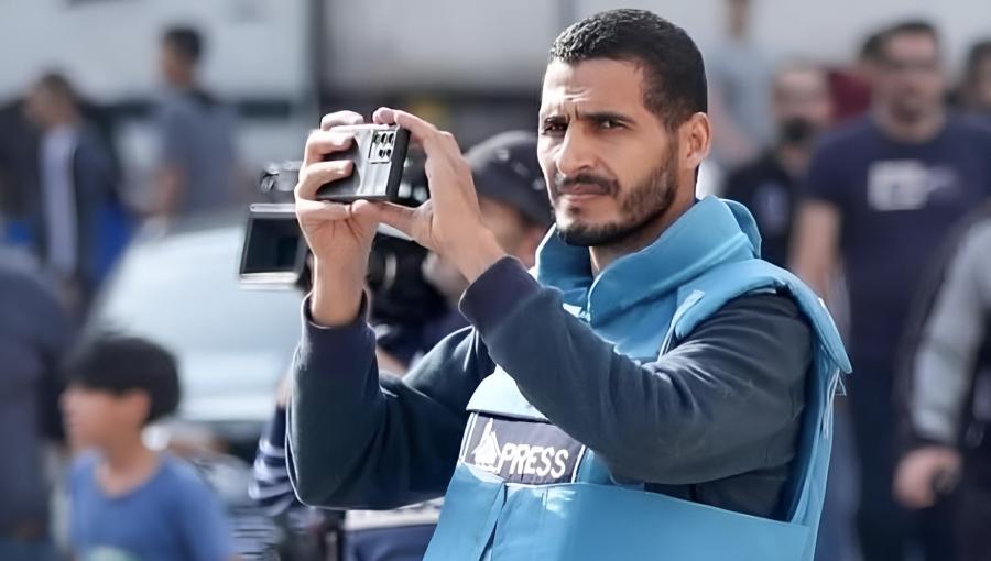 الصحفي الفلسطيني حسن إصليح الذي اغتالته &quot;إسرائيل&quot; داخل مجمع ناصر الطبي في خانيونس جنوبي غزة 13/5/2025 | المصدر: المركز الفلسطيني للإعلام