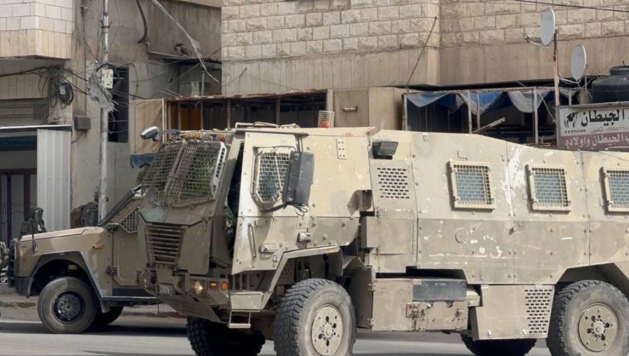 من اقتحام المنطقة الشرقية بالقرب من بلاطة البلد شرق نابلس من اقتحام المنطقة الشرقية بالقرب من بلاطة البلد شرق نابلس 18/5/2025 | المصدر: فلسطين بوست