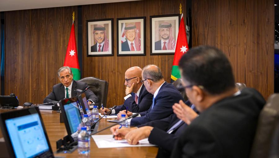 أعضاء مجلس الوزراء أعضاء مجلس الوزراء خلال جلسة اليوم 16/7/2025 | المصدر: رئاسة الوزراء