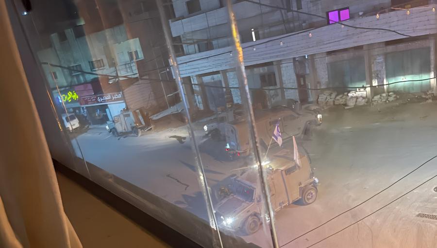 قوات الاحتلال خلال اقتحام بلدة جماعين جنوب نابلس قوات الاحتلال خلال اقتحام بلدة جماعين جنوب نابلس 7/7/2025 | المصدر: فلسطين بوست