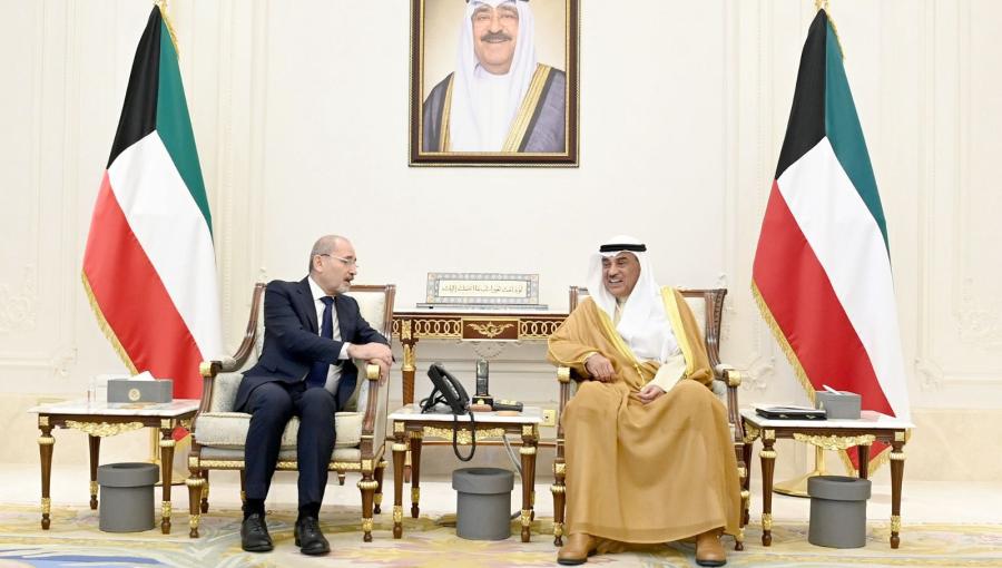 أيمن الصفدي مع الشيخ صباح خالد الحمد المبارك الصباح وزير الخارجية أيمن الصفدي مع ولي عهد الكويت الشيخ صباح خالد الحمد المبارك الصباح في الكويت 9/7/2025 | المصدر: وزارة الخارجية