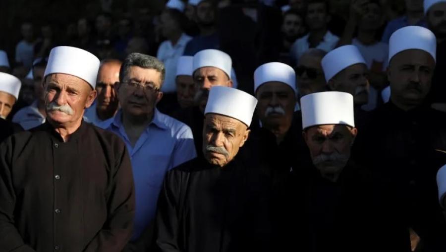 شيوخ من الطائفة الدرزية شيوخ من الطائفة الدرزية | المصدر: رويترز