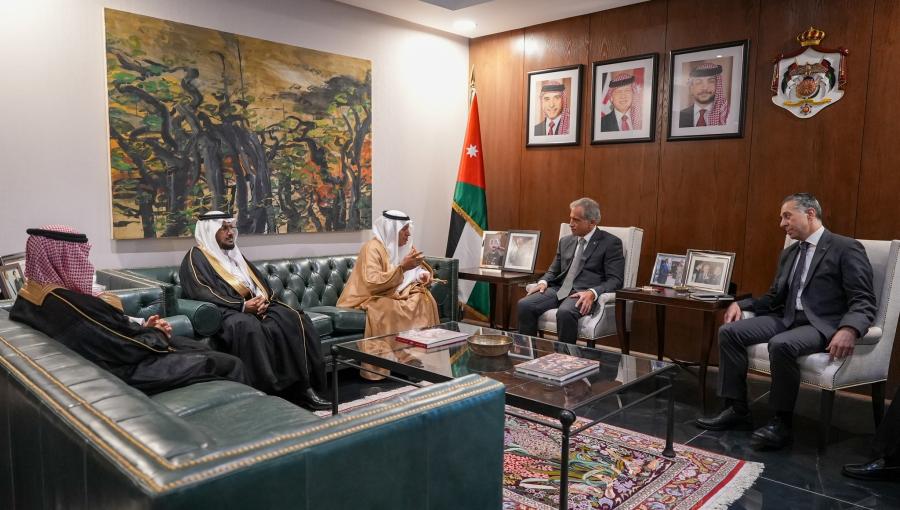 جعفر حسان خلال استقبال رئيس اتحاد الغرف التجارية السعودية حسن بن معجب الحويزي جعفر حسان خلال استقبال رئيس اتحاد الغرف التجارية السعودية حسن بن معجب الحويزي 3/9/2025 | المصدر: رئاسة الوزراء