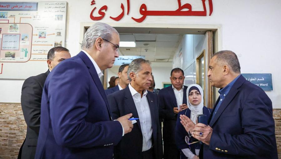 جعفر حسان خلال زيارة مستشفى الزرقاء الحكومي جعفر حسان خلال زيارة مستشفى الزرقاء الحكومي 14/9/2025 | المصدر: رئاسة الوزراء