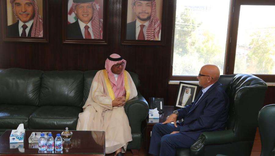 رائد أبو السعود ومحمد بن حسن مونس وزير المياه والري رائد أبو السعود والقائم بالأعمال في السفارة السعودية لدى الأردن محمد بن حسن مونس 11/9/2025 | المصدر: وزارة المياه والري