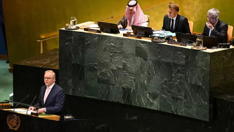 رئيس الوزراء الأسترالي أنتوني ألبانيز رئيس الوزراء الأسترالي أنتوني ألبانيز يتحدث خلال المؤتمر الدولي لحل الدولتين في مقر الأمم المتحدة بنيويورك 22/9/2025 | الوكالة الأوروبية للصور الصحفية