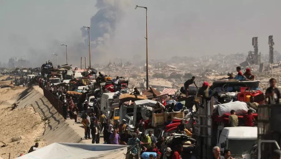 سكان مدينة غزة ينزحون جنوبا بناء على أوامر إخلاء قسري من جيش الاحتلال الإسرائيلي سكان مدينة غزة ينزحون جنوبا بناء على أوامر إخلاء قسري من جيش الاحتلال الإسرائيلي 14/9/2025 | المصدر: رويترز