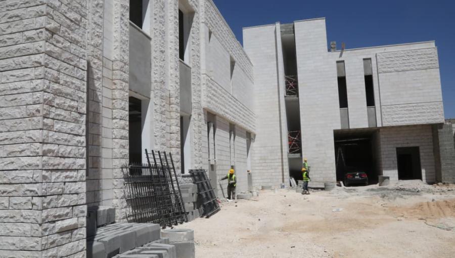 أعمال بناء في مبنى العيادات الخارجية بمستشفى معان الحكومي 8/9/2025 | المصدر: وزارة الأشغال