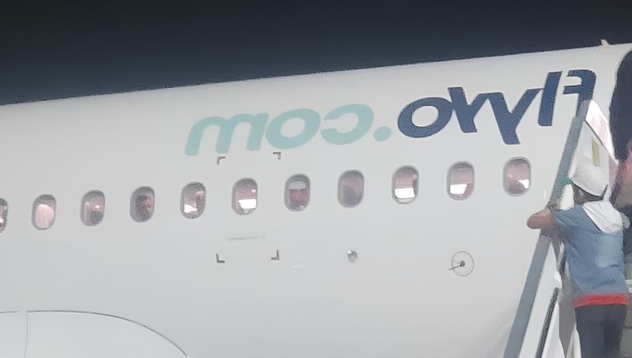 طائرة الخطوط الجوية الرومانية أقلت فلسطينيين من مطار رامون إلى كينيا