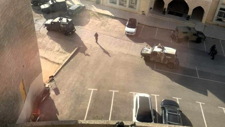 جانب من اقتحام الاحتلال لحرم جامعة القدس