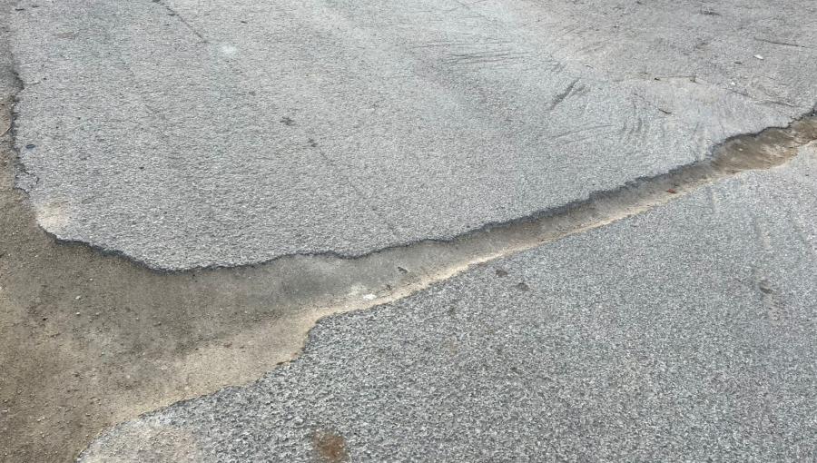 حفريات على شارع رئيسي