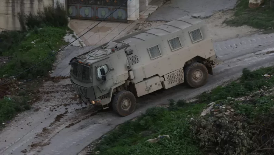 آلية للاحتلال خلال اقتحام مخيم نور شمس بالضفة الغربية 12/1/2026 | الوكالة الأوروبية للصور الصحفية