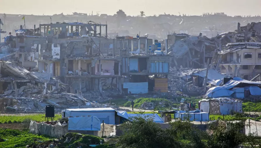 مباني مدمرة في خانيونس جنوب قطاع غزة 25/1/2026 | وكالة الأنباء الفرنسية