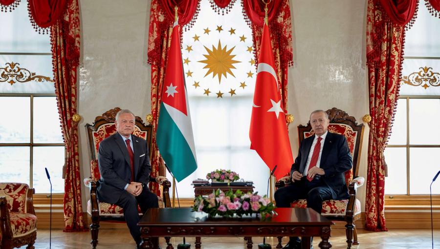 الملك عبدالله الثاني والرئيس التركي رجب طيب أردوغان خلال مباحثات بقصر دولمة بهجة في إسطنبول 7/2/2026 | الديوان الملكي الهاشمي