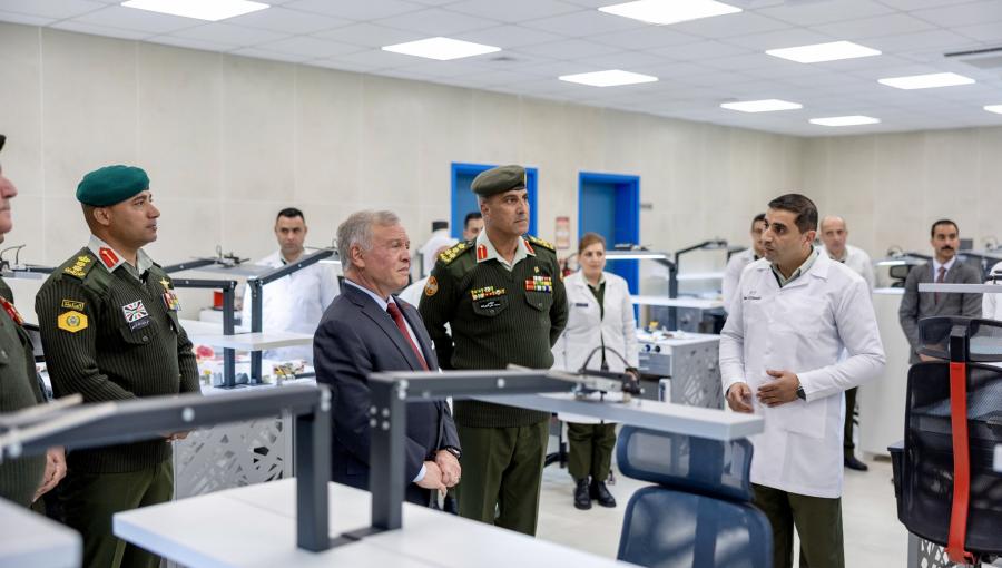 من افتتاح الملك مجمع طب وجراحة الفم والأسنان العسكري في خلدا 3/2/2026 | الديوان الملكي