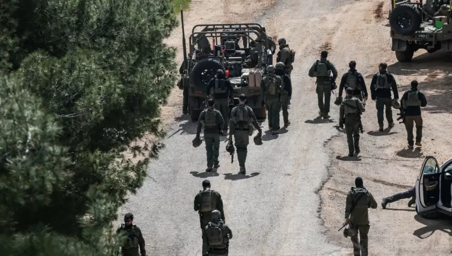 العشرات من جنود الاحتلال عند الحدود اللبنانية وسط استمرار التصعيد العسكري | رويترز