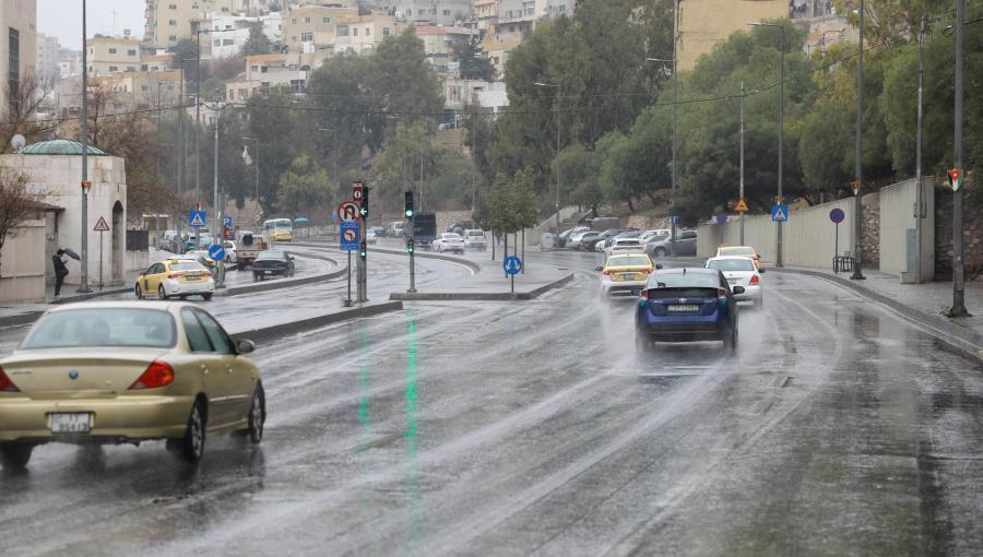 تساقط الأمطار في العاصمة عمان | أرشيفية