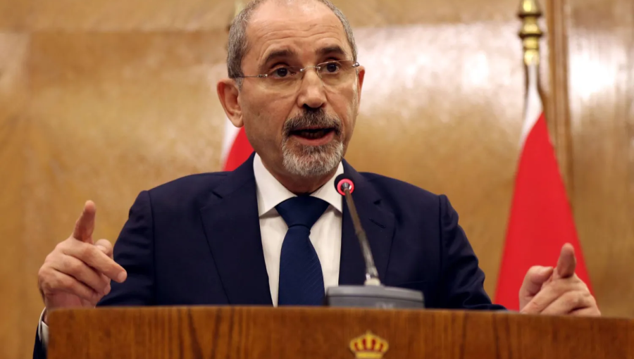 وزير الخارجية أيمن الصفدي