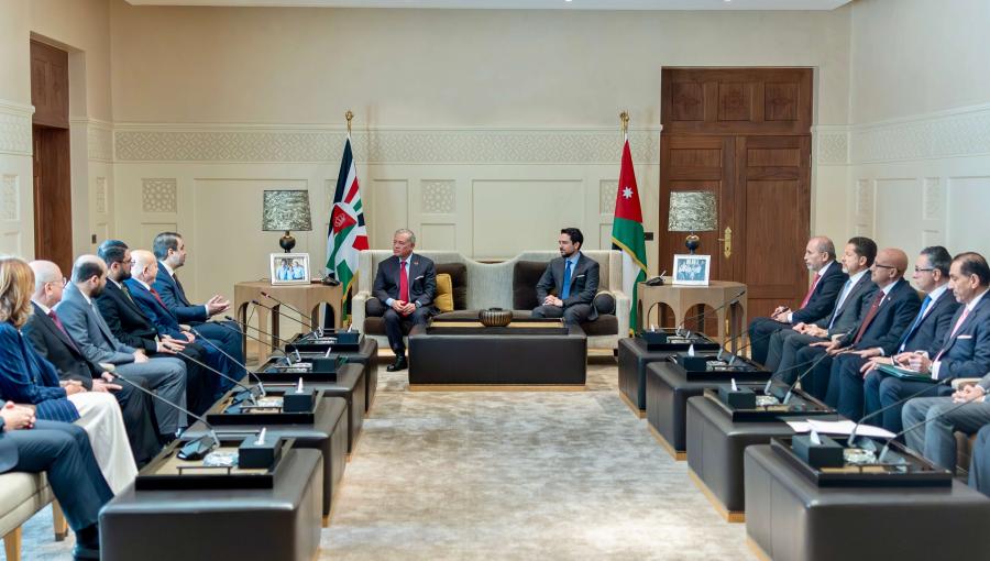 جانب من لقاء الملك عبد الله الثاني بالوفد الوزاري السوري في قصر الحسينية 12/4/2026 | الديوان الملكي الهاشمي