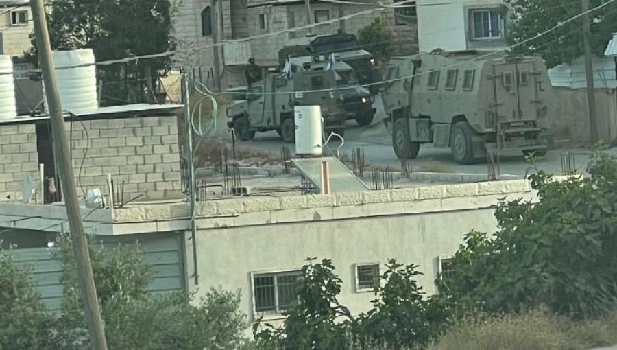 آليات الاحتلال خلال اقتحام بلدة السموع جنوب الخليل 19/5/2026 | فلسطين بوست