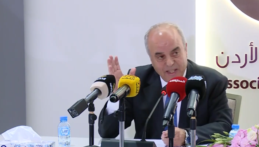 وزير التربية والتعليم عزمي محافظة