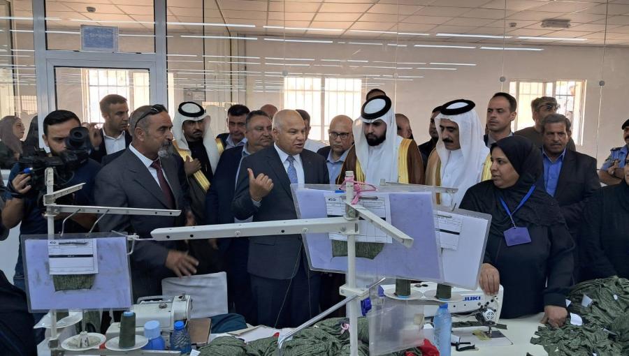 وزير العمل خالد البكار يفتتح توسعة مصنع "حرفة الإبرة" في المفرق | وزارة العمل
