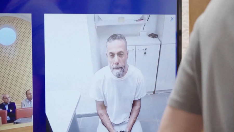 الطبيب حسام أبو صفية يظهر عبر تقنية الفيديو في جلسة استماع أمام المحكمة العليا الإسرائيلية بالقدس المحتلة | رويترز
