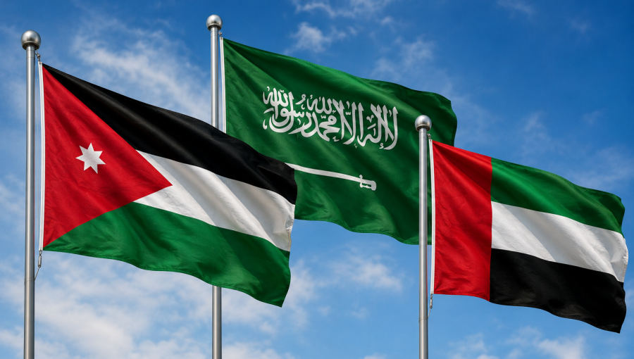 أعلام الأردن والسعودية والإمارات