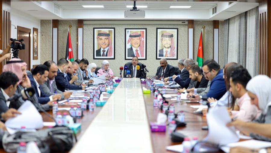 جانب من اجتماع اللجنة الإدارية النيابية لإقرار مواد مشروع قانون الإدارة المحلية 5/8/2026