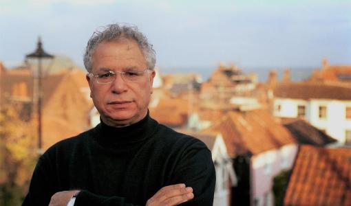 الشاعر الفلسطيني مريد البرغوثي