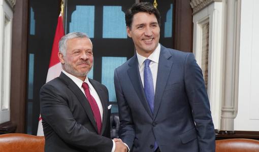 الملك عبدالله الثاني خلال مباحثات ثنائية مع رئيس الوزراء الكندي جاستن ترودو في مقر البرلمان الكندي في أوتاوا 2019