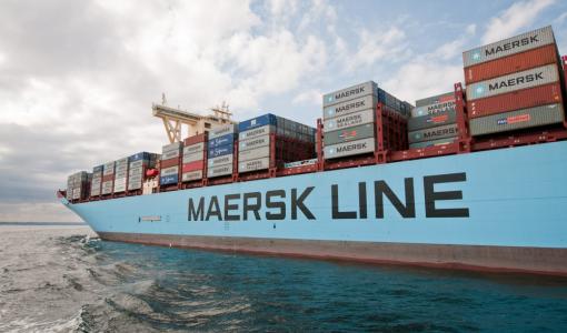 سفينة تابعة لشركة ميرسك التي علقت رحلاتها عبر مضيق باب المندب إثر تهديد الحوثيين | المصدر: Shutterstock