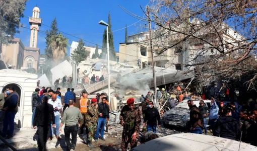 من موقع المبنى المدمر في غارة إسرائيلية على دمشق 20/1/2024 | المصدر: فرانس24