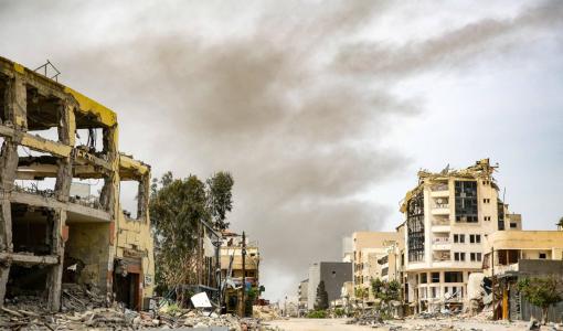 دمار سببته غارة إسرائيلية حول مجمع الشفاء في مدينة غزة 28/3/2024 | المصدر: وكالة الأنباء الفرنسية