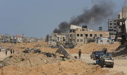 أدخنة متصاعدة من خانيونس جراء الغارات الإسرائيلية 13/4/2024 | المصدر: وكالة الأنباء الألمانية