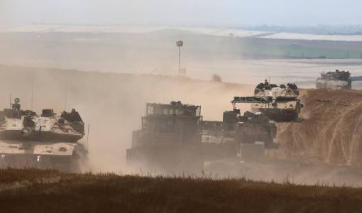 آليات الاحتلال الإسرائيلي تتحرك بالقرب من الحدود مع قطاع غزة 12/5/2024 | المصدر: وكالة الأنباء الفرنسية